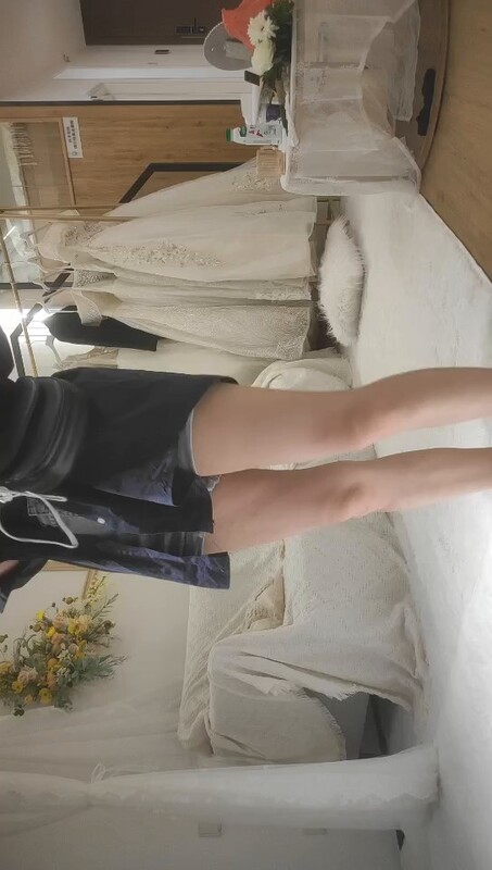 婚纱店猛男搭档狂操萝莉音眼镜学生妹！休学少女返场多姿势抱起爆插，高潮迭起！